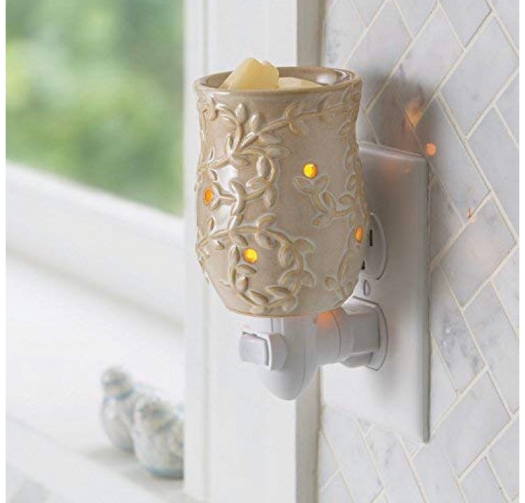 AROMA MELT WARMERS - PLUG IN